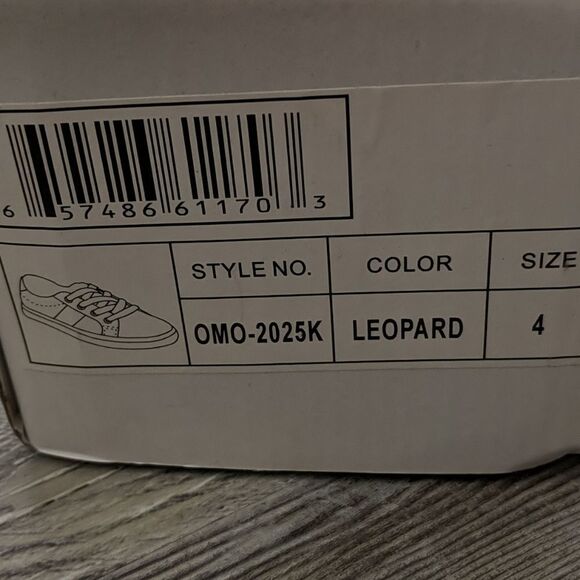 Olivia Miller Girl Leopard print lace up shoes - Picture 10 of 10